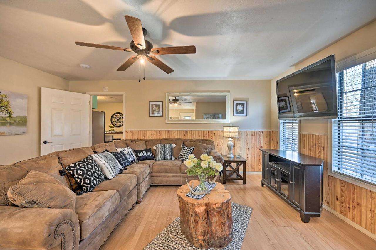 Pet-Friendly Shady Oaks Broken Bow Gem With Patio! Villa Luaran gambar