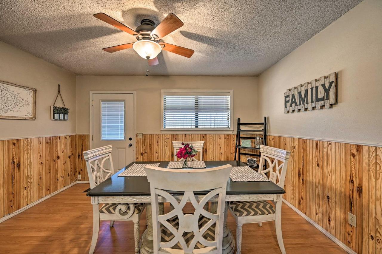 Pet-Friendly Shady Oaks Broken Bow Gem With Patio! Villa Luaran gambar