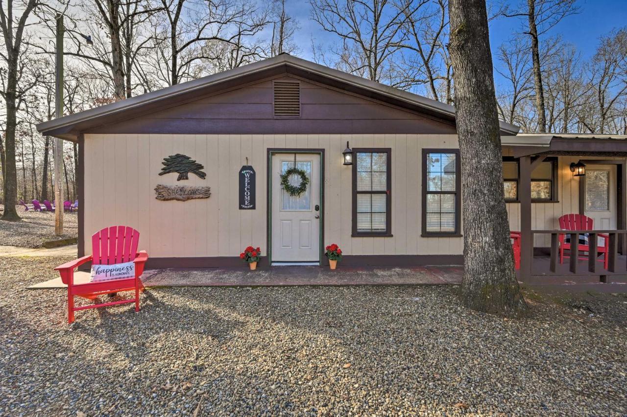 Pet-Friendly Shady Oaks Broken Bow Gem With Patio! Villa Luaran gambar