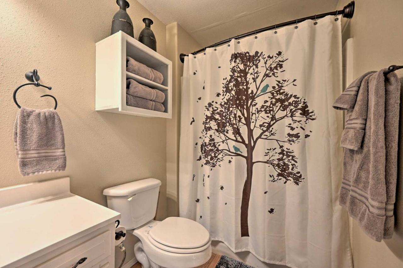 Pet-Friendly Shady Oaks Broken Bow Gem With Patio! Villa Luaran gambar